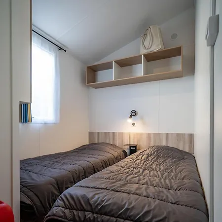 Mobil-home Confortable - 8 Pers. - Api-1-52-2753 Kemping *