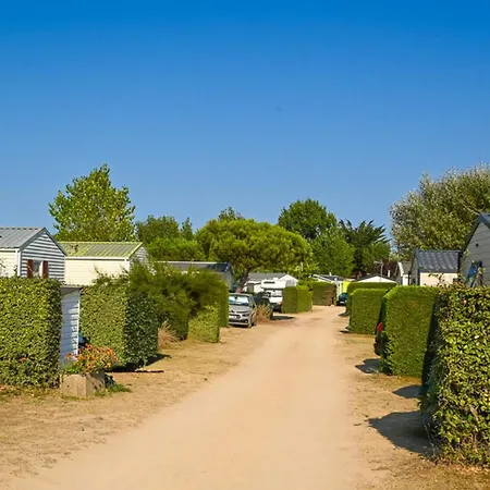 Mobil-home Confortable - 8 Pers. - Api-1-52-2753 *